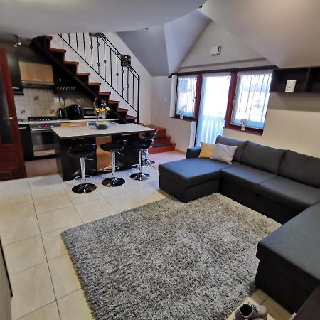 Galery Apartman Gyula Luaran gambar